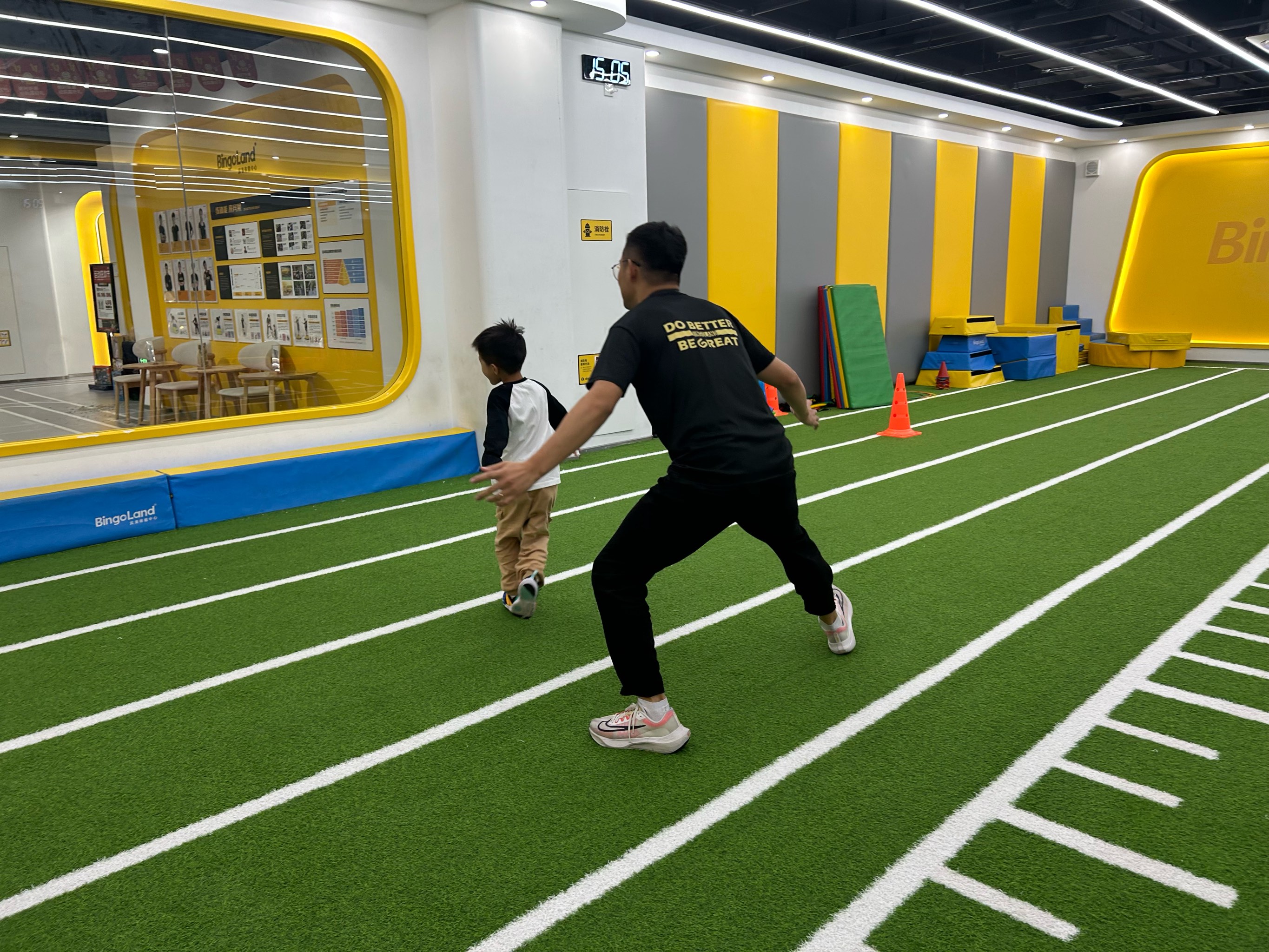 运动员的日常：训练、休闲与生活点滴的简单介绍